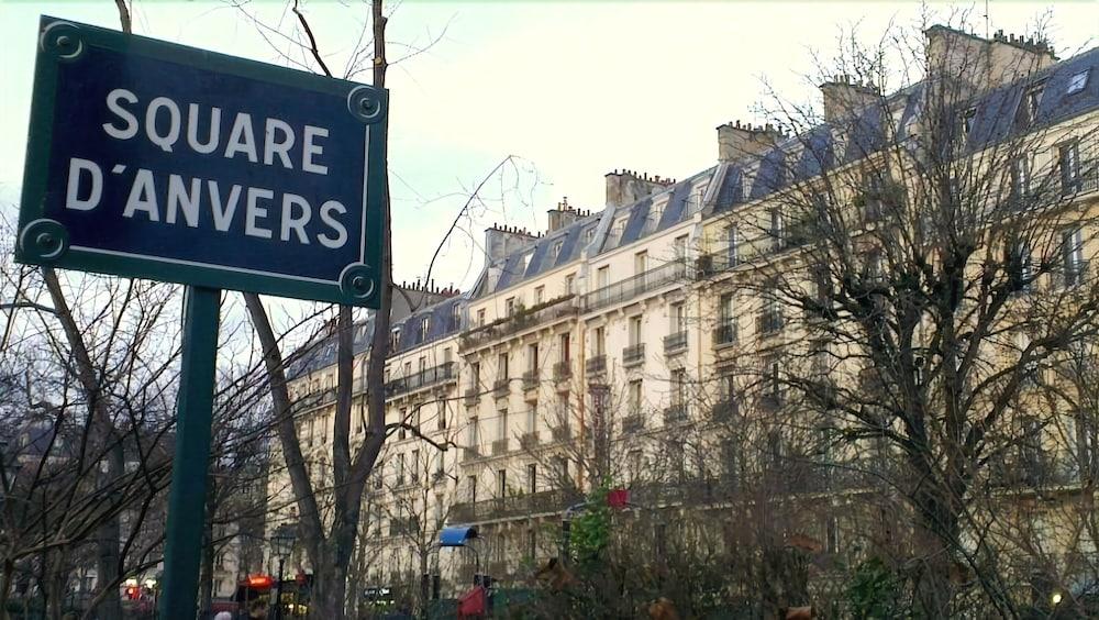 Hotel Du Square D'Anvers Parigi Esterno foto